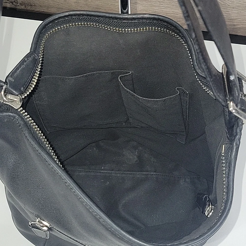 Coach Black Leather Shoulder Bag 19889